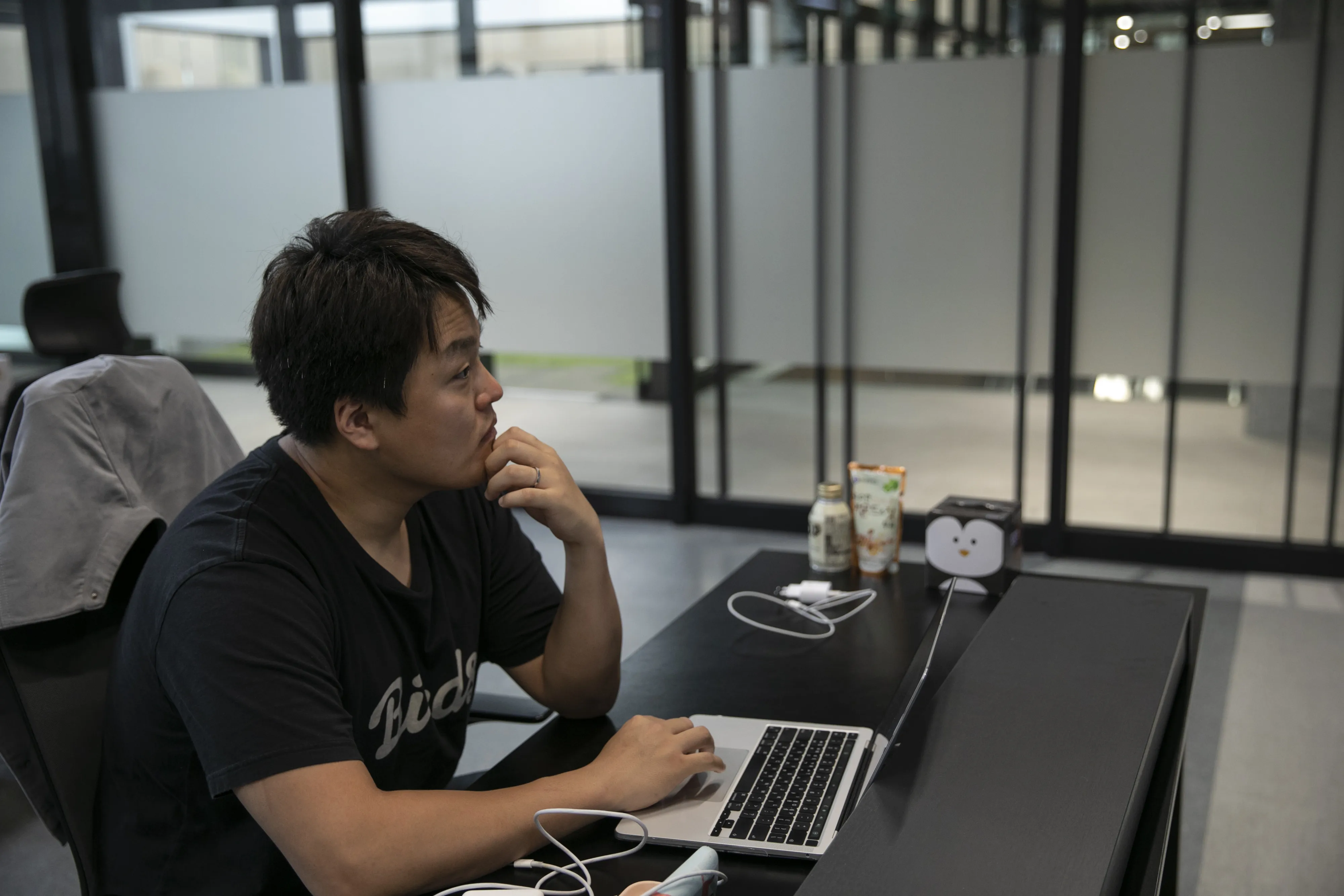 Interpol issues red notice for Terraform founder Do Kwon, whose blockchain collapsed earlier this month and wiped $40 billion.