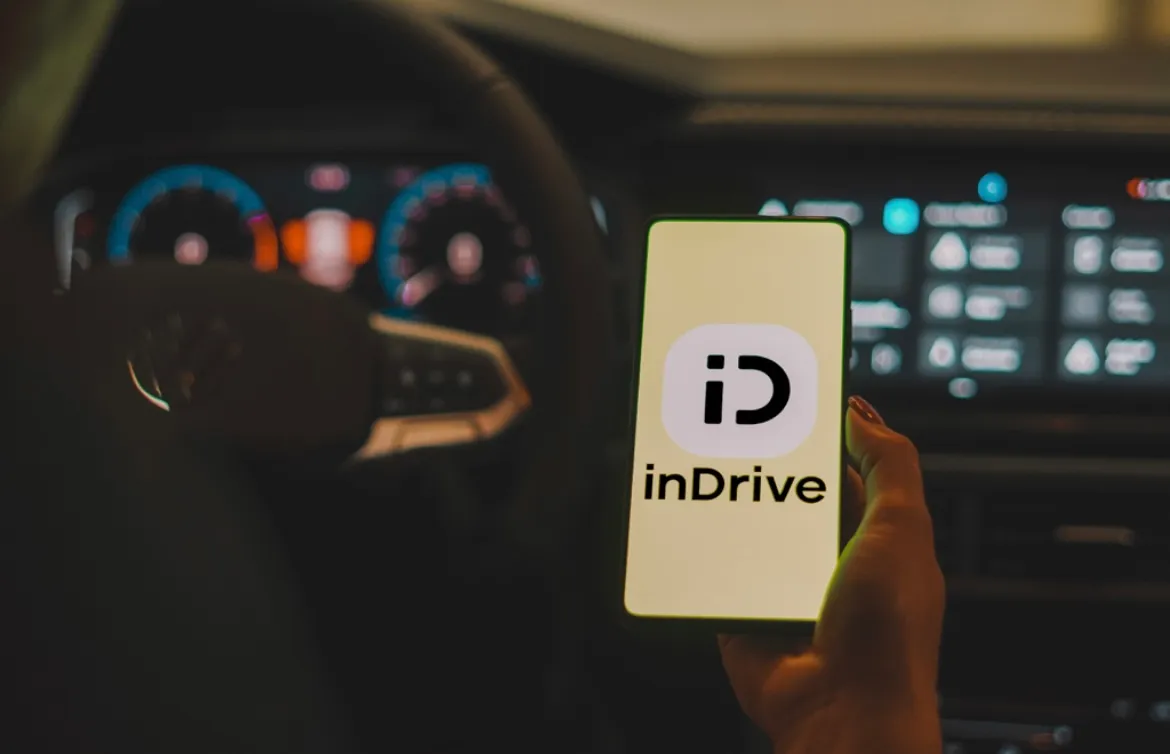 inDrive logo on smartphone screen