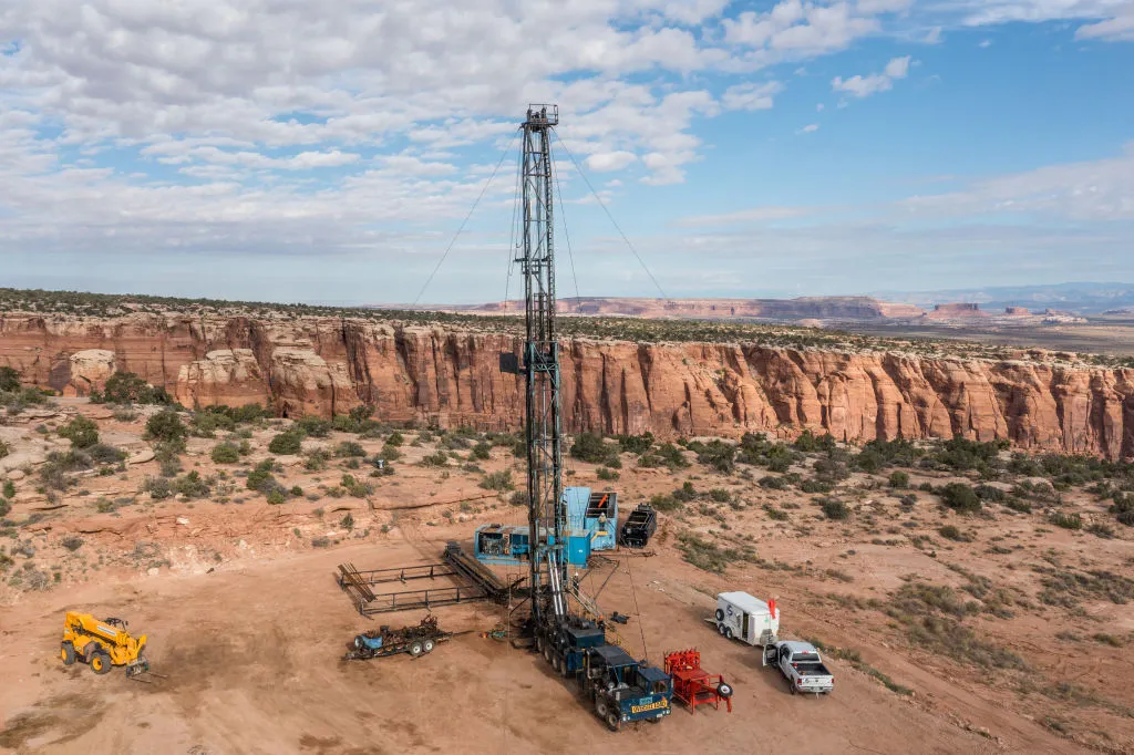 A pulling unit or workover rig on an oil well in Utah